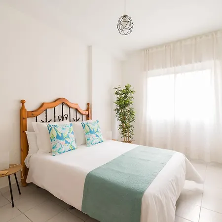 Family Néstor De La Torre Appartamento *