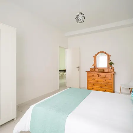 Family Néstor De La Torre * Las Palmas de Gran Canaria