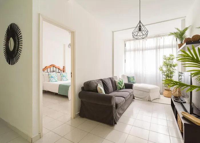 Family Nestor De La Torre * Las Palmas de Gran Canárias