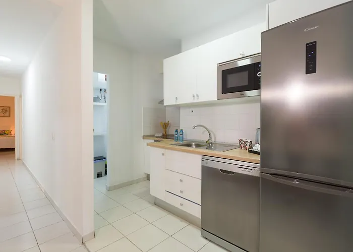 Family Nestor De La Torre Apartament *